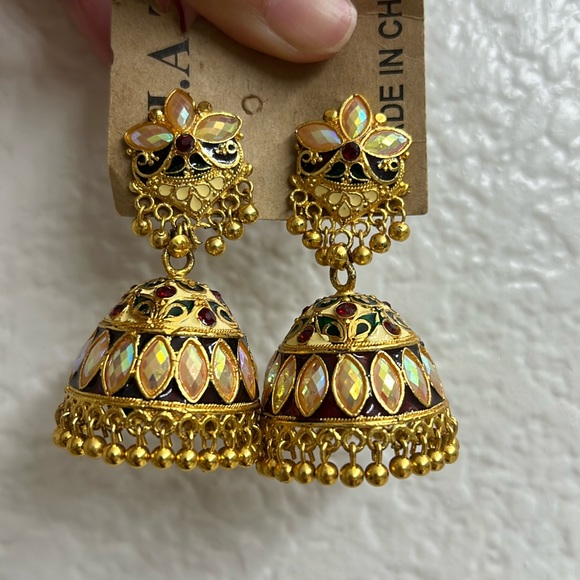 🎉3 for $20🎉 deal
Earrings - Picture 2 of 5